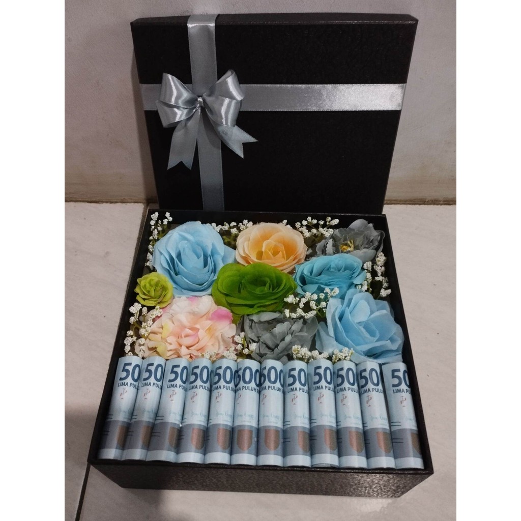 

Kotak bloom box dan bunga