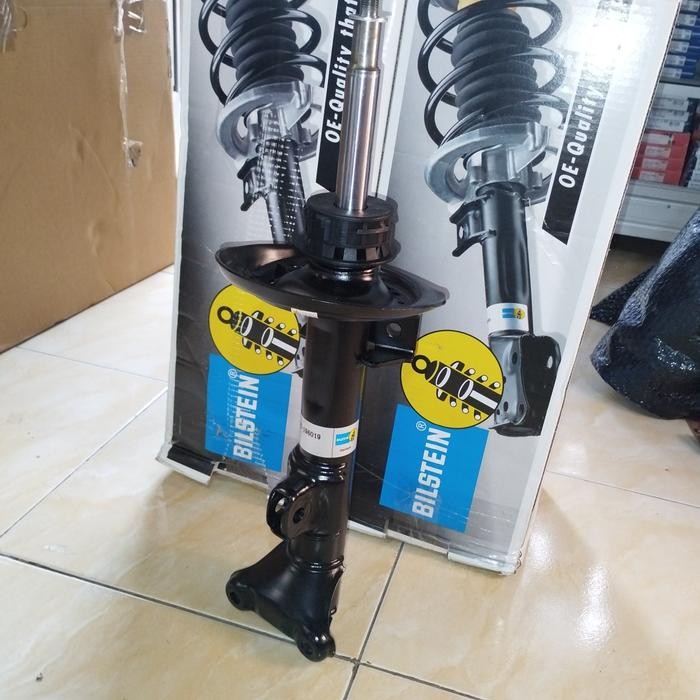 SALE shock breaker depan Mercedes Benz W204
