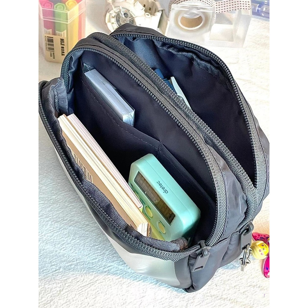 

Ins gaya Tempat pensil/Storage bag/Kotak Pensil Kapasitas besar-coco_market