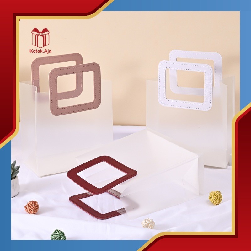 

Tas Mika Transparan / Goodiebag Transparan / Tas Mika Doff / Goodiebag Hampers I OAD01-OAD04