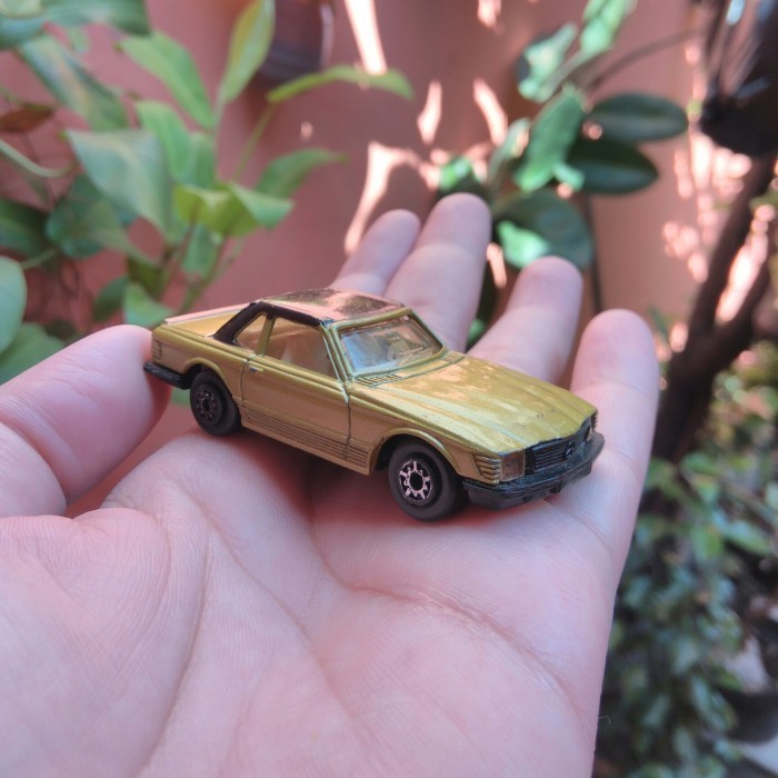 Mercedes Benz 500 SL 1/64 Maisto Loose Rare VHTF Miniatur Mainan Diecast