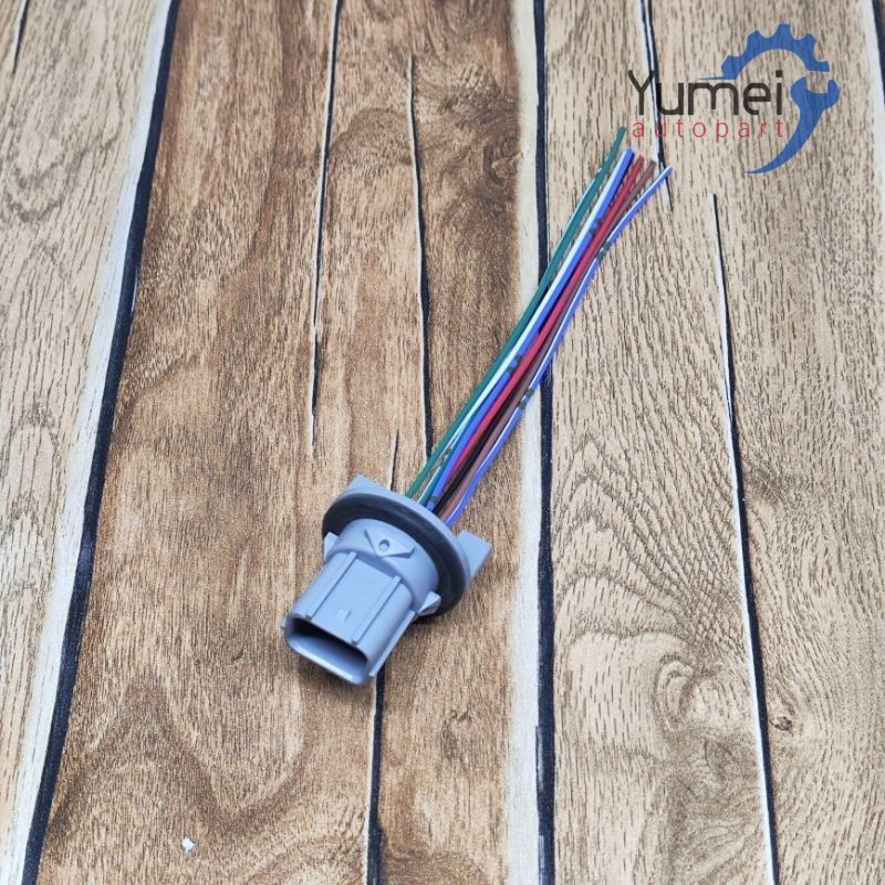 Socket Kabel Headlamp Lampu Depan 8 Pin Vario 125 150 160 Original / Soket Kabel Motor