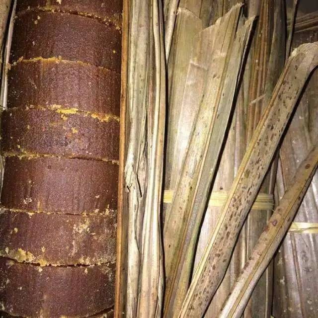 

Gula aren asli 1 kg tanpa campuran