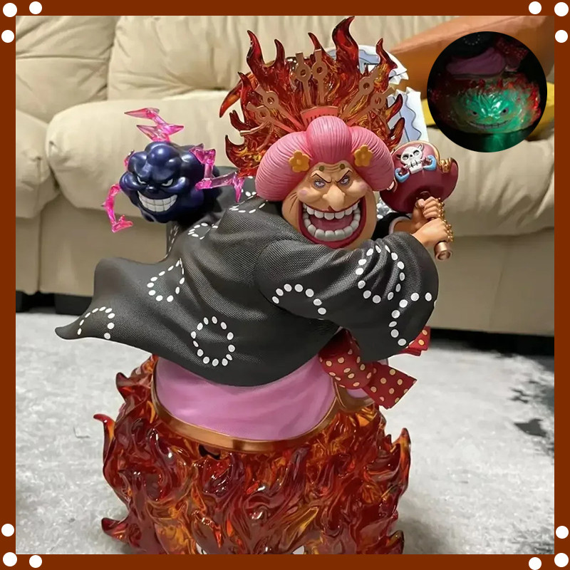 25cm One Piece Figure Charlotte Linlin Anime Figures Big Mom Figure With Light Figure Pvc Gk Statue 