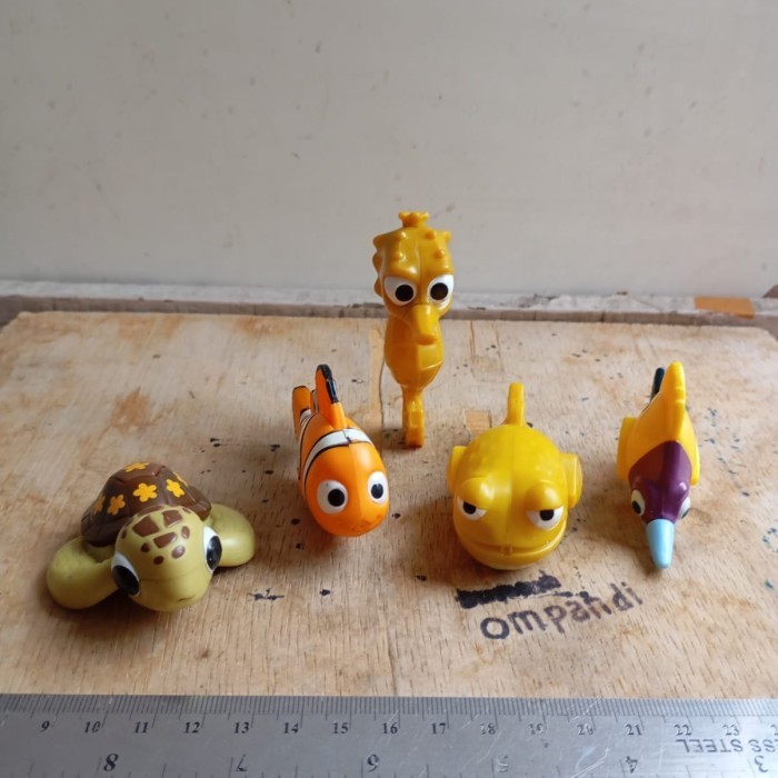 MAINAN 5 pcs figure kartun finding nemo