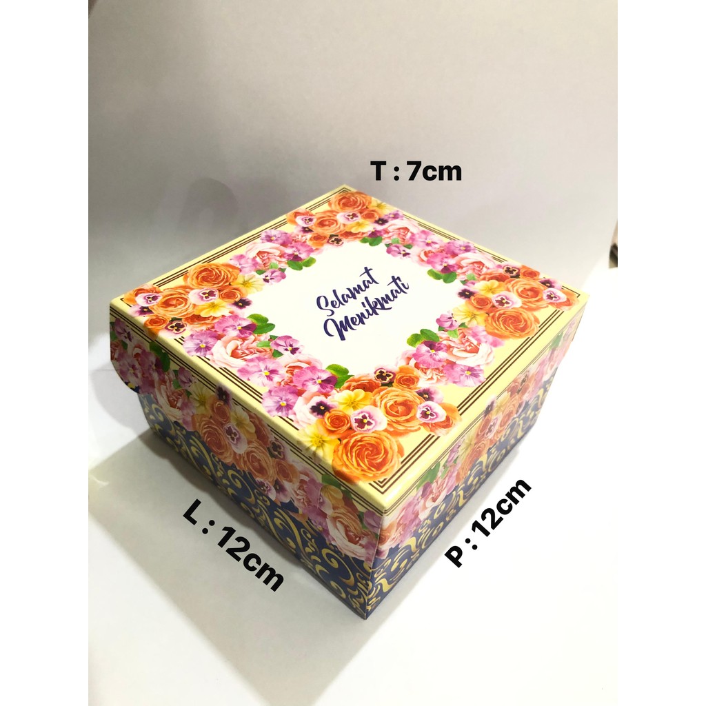 25 PCS SNACK BOX OKEY VINTAGE FLOWER 12X12X7CM