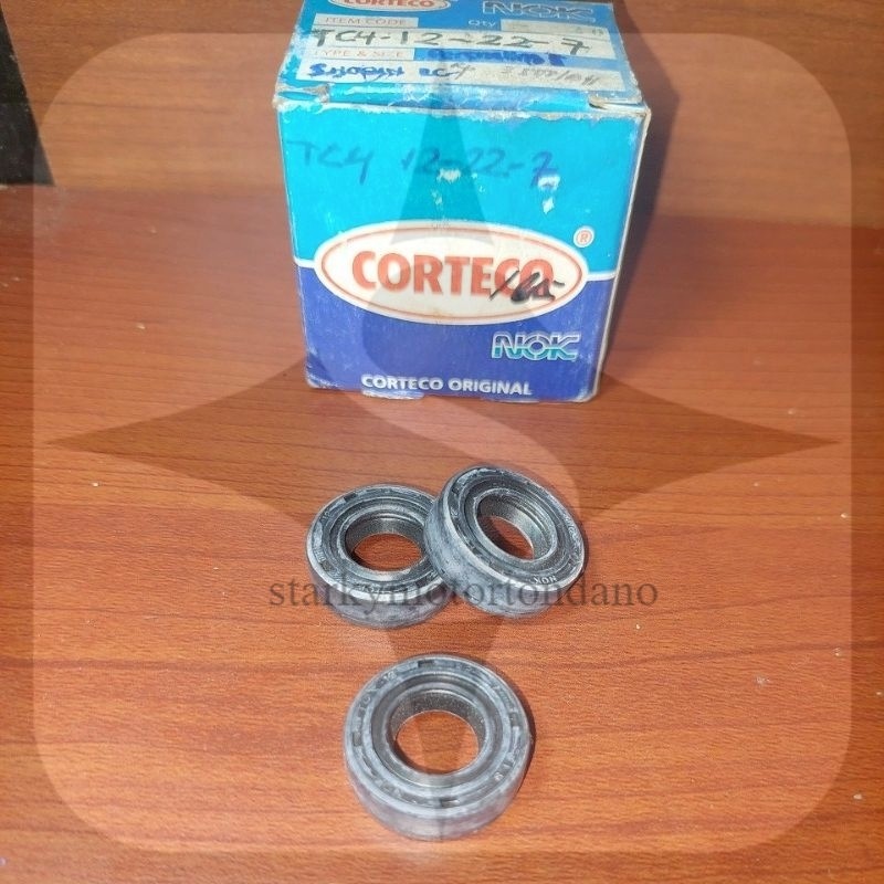 OIL SEAL TC4 12 22 7