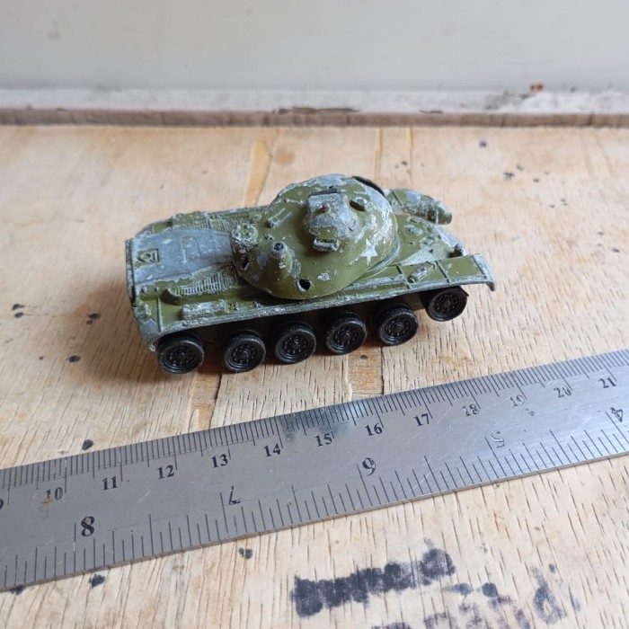 ZS34 diecast junk tank T 412 Patton bekas
