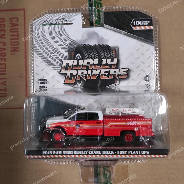 DIECAST GREENLIGHT 2018 RAM 3500 DUALLY CRANE TRUCK - FDNY PLANT OPS MINIATUR
