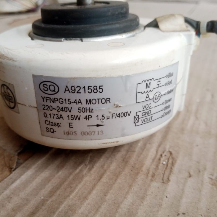 D90 Motor Fan Indoor AC Split Panasonic A921585 YFNPG15-4A MOTOR 220-240V 50Hz 0.17A 15W 1.5uF/400V 