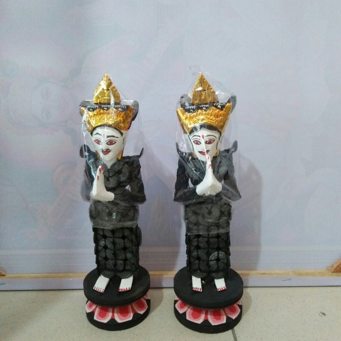 Patung Pis Bolong Kepeng Sri rambut Sedana