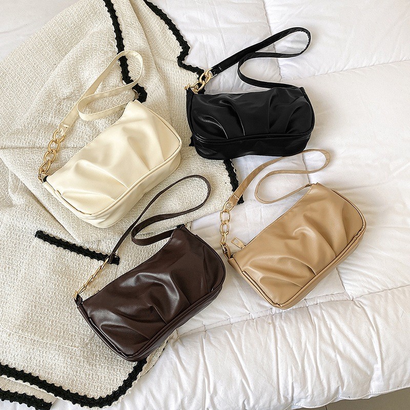 Tas Selempang Wanita Korea Kekinian Shoulder Bag Aesthetic Kulit Half Moon Fluffy