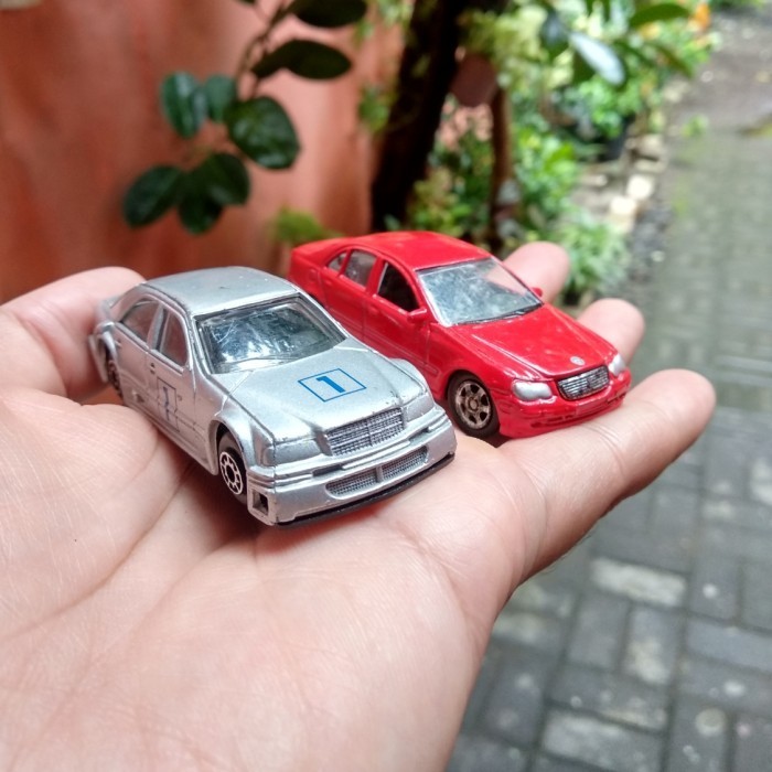 Mercedes Benz C Class Loose Set 2Pcs Welly Maisto Miniatur Mainan Diecast