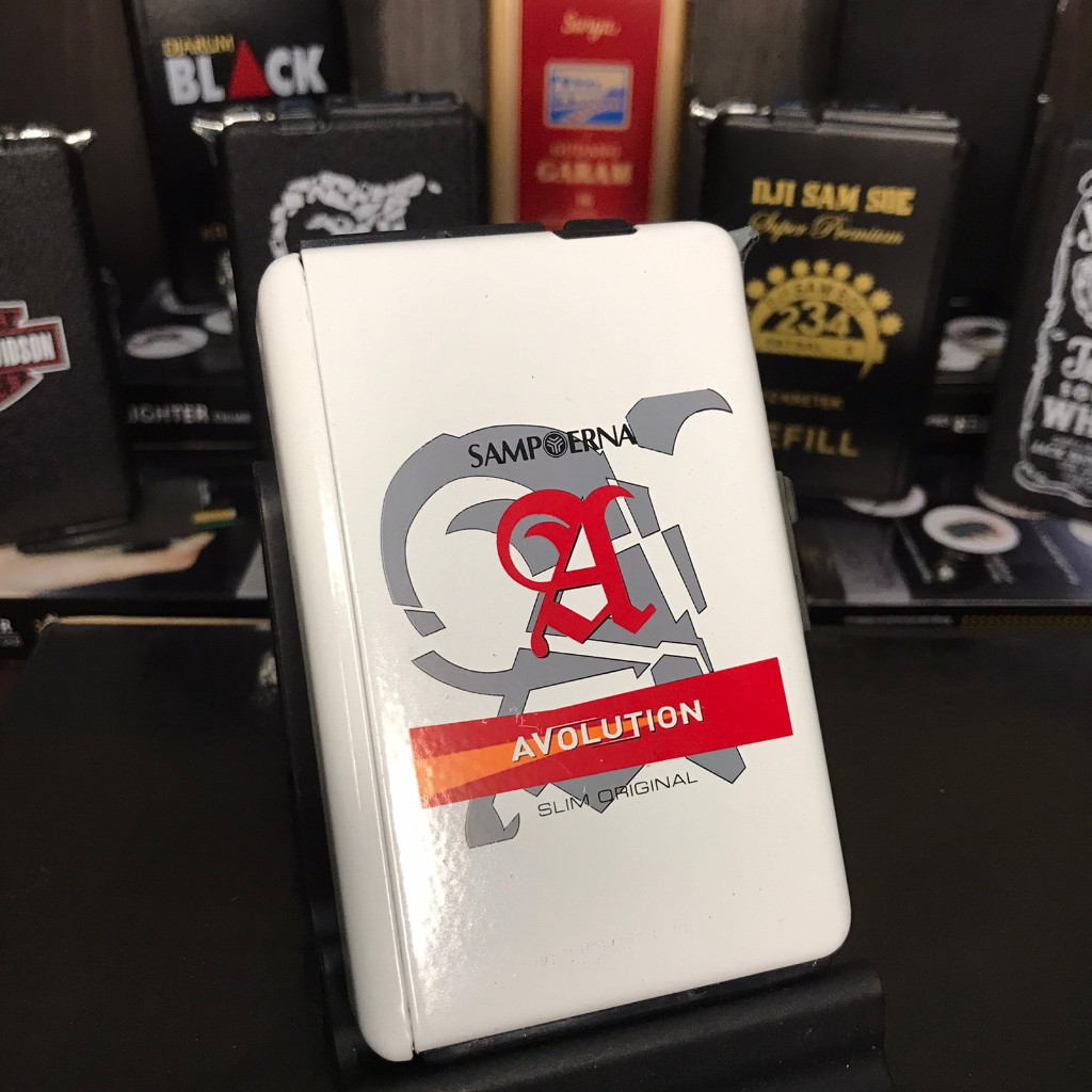 Kotak Penyimpanan (Rokok) Plus Korek Api Bisa Di Isi Ulang Berbagai Macam Motiff Shalf co.