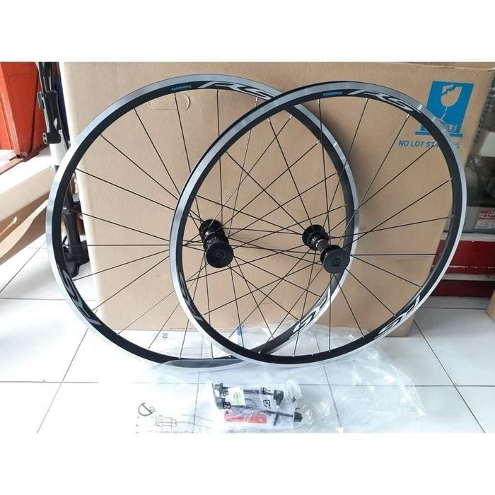 WHEELSET SHIMANO RS100 Clincher 11 speed 20-24 Hole 700c RIM BRAKE