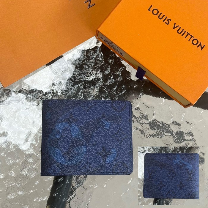 DOMPET PRIA CASUAL KULIT HIGH QUALITY / DOMPET PRIA BRANDED IMPORT / DOMPET PRIA BRANDED LIPAT / DOM