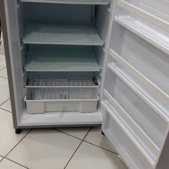 Freezer AQUA JAPAN AQF- S4(S) 4-5 RAk lemari es pembeku es batu kulkas