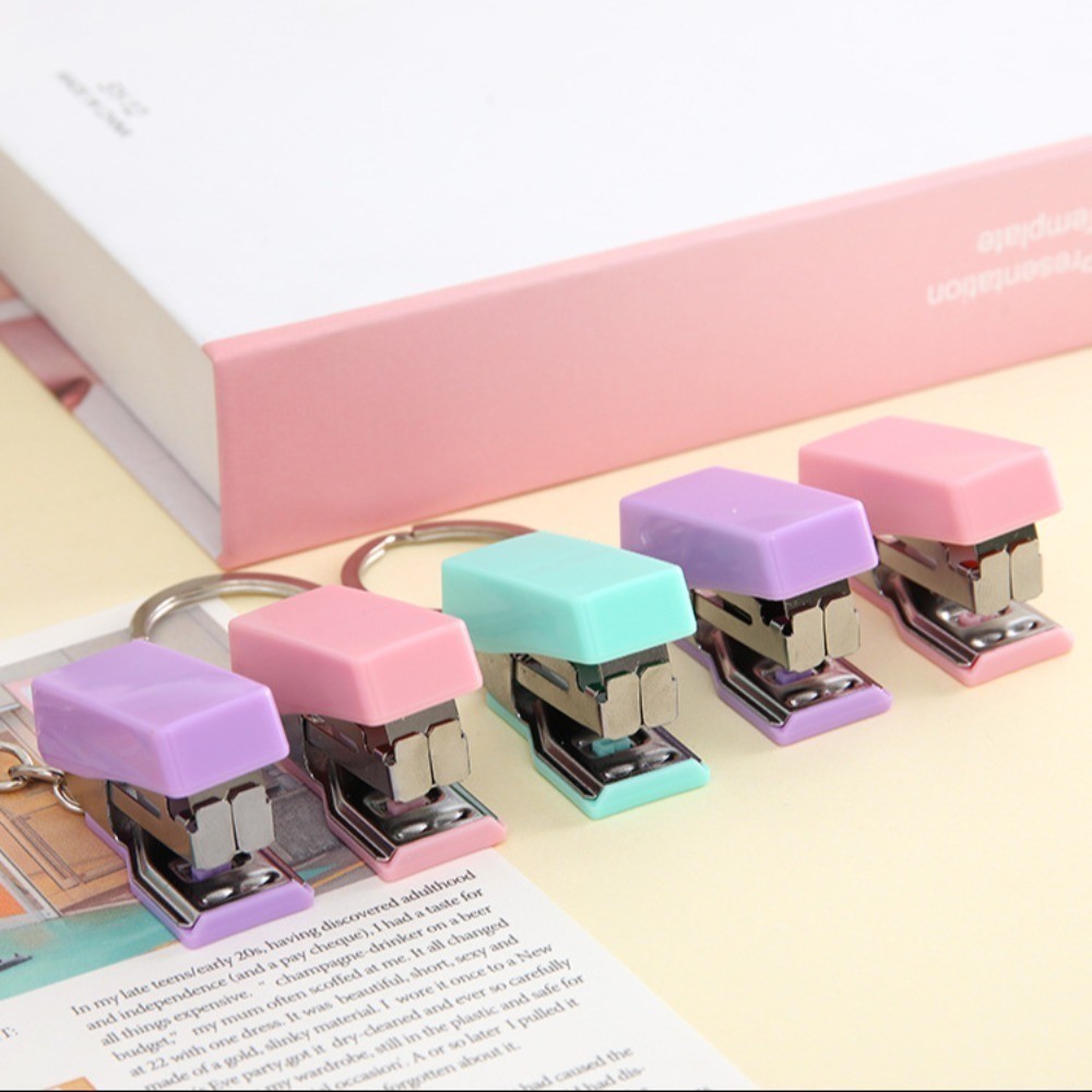 

Solid Color Cute Portable Mini Keychain Stapler Paper Binder Stationery Small Paper Staples Office Binding Tool School Supplies