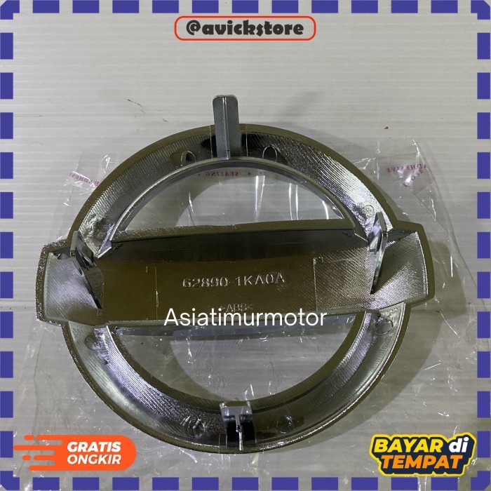 Emblem Logo Grill Grille Depan Nissan Juke