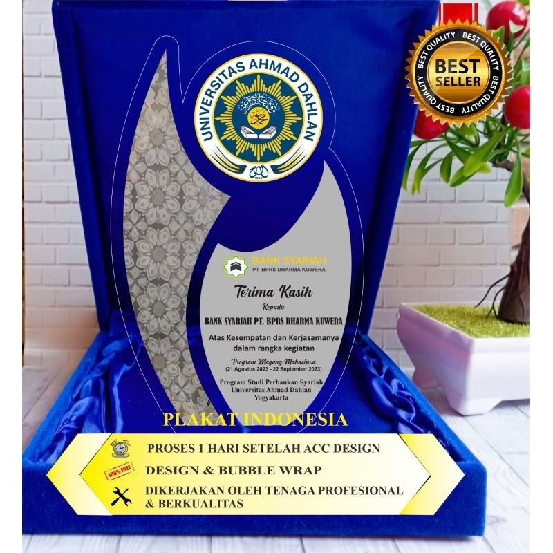 GD Plakat Akrilik| Plakat Akrilik Custom| Plakat Akrilik KKN| Plakat Akrilik Wedding| Plakat Wisuda