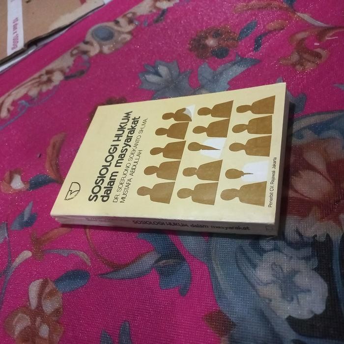 Buku Sosiologi Hukum dalam Masyarakat original