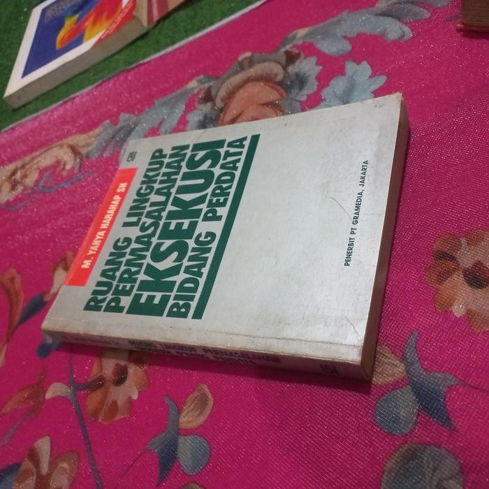 Buku Ruang Lingkup Permasalahan Eksekusi bidang Perdata M Yahya Harahap SH original