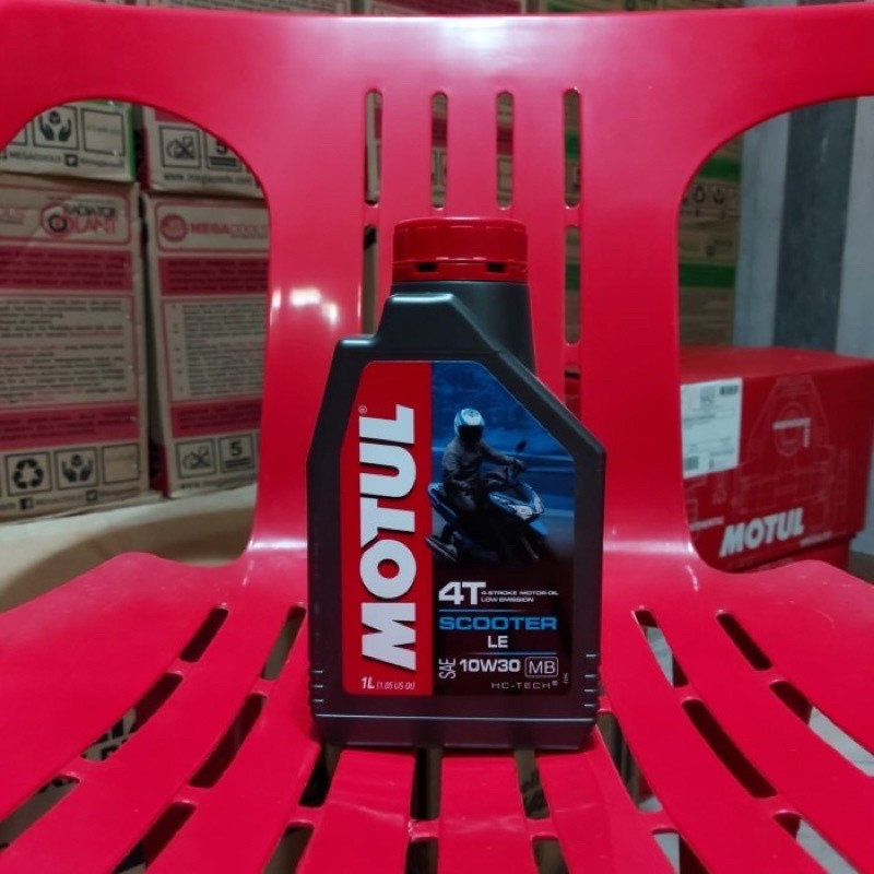 Motul matic scooter LE 10w/30 1 Liter. Oli motor nmax, aerox, pcx
