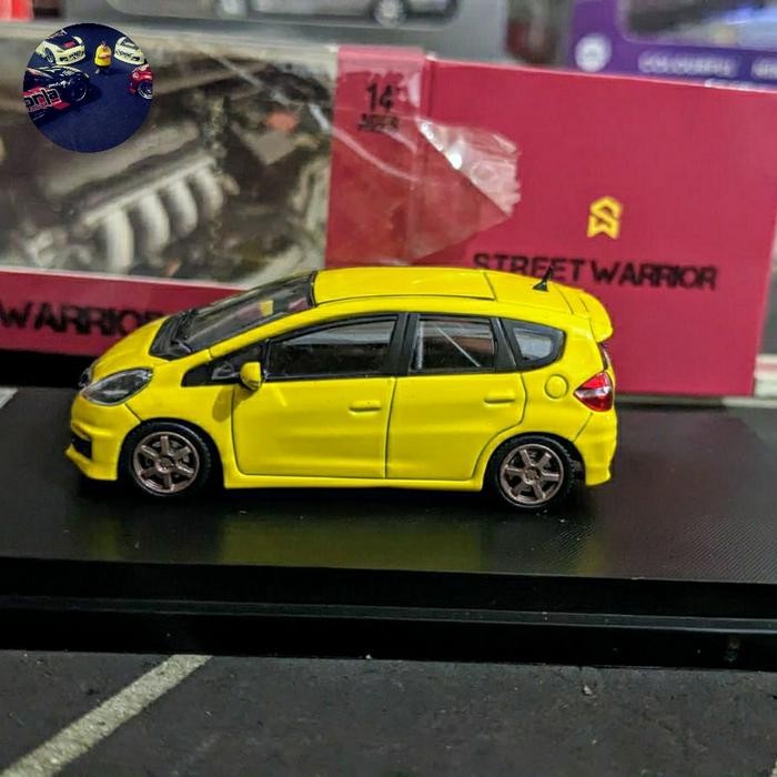 HJ99 Diecast Street Warrior Honda Fit Jazz GE8 RS Yellow