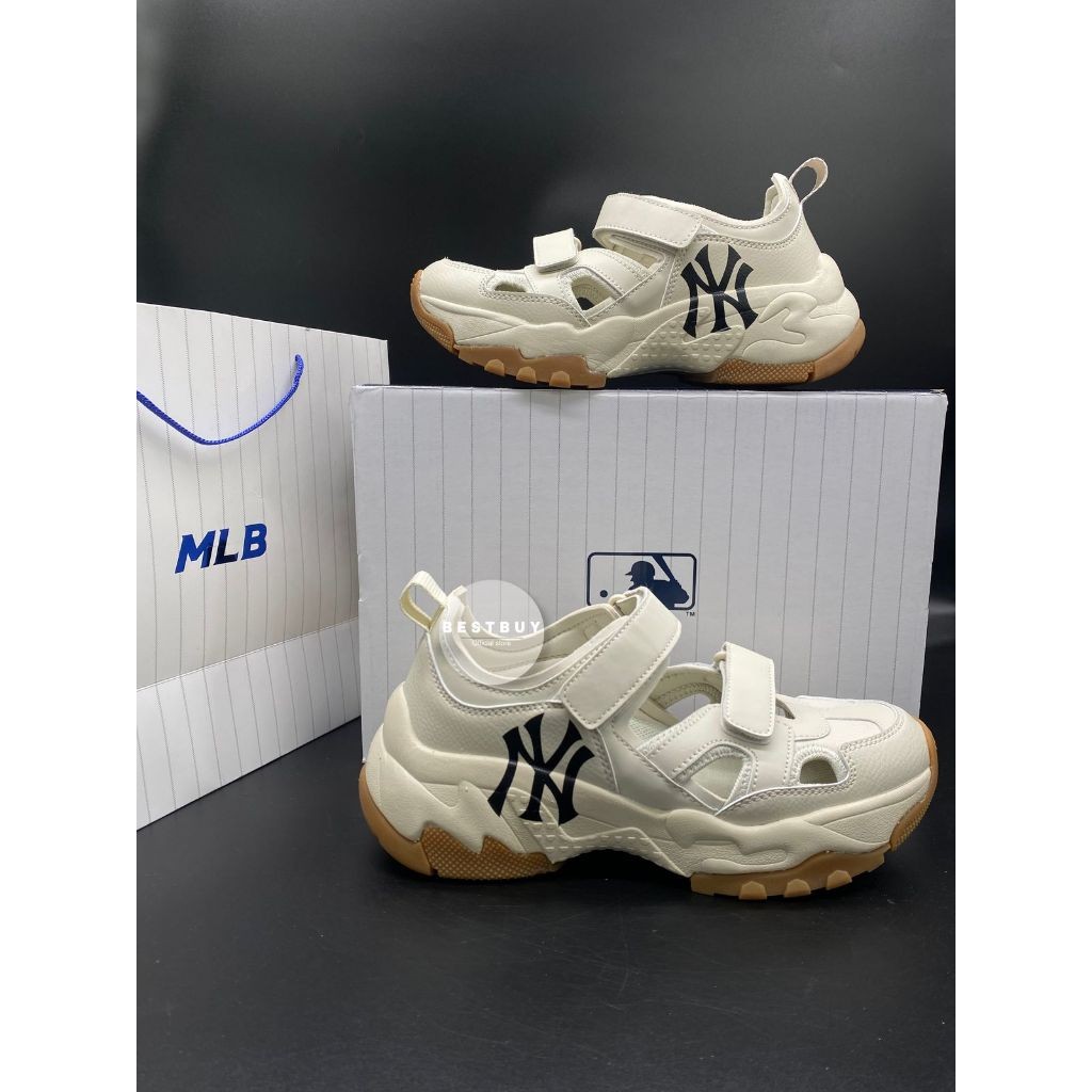 PROMOSEPATU WANITA MLB BIGBALL CHUNKY MASK NEW YORK YANKEES OriginalREADY