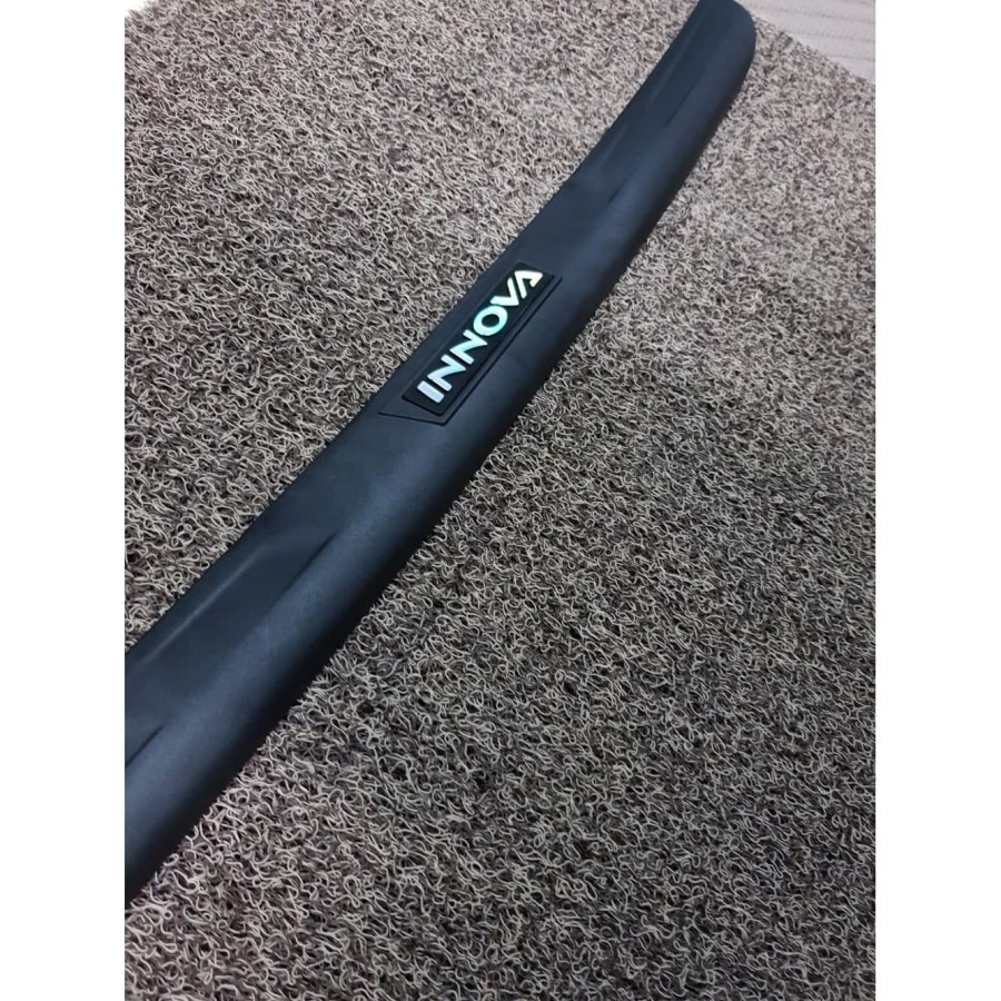 Sill Plate Belakang Mobil TOYOTA New INNOVA 2004-2015 - sillplate belakang innova old