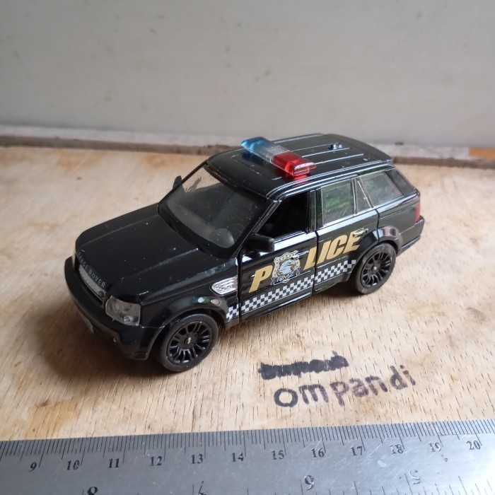 MAINAN diecast rmz city land rover police car