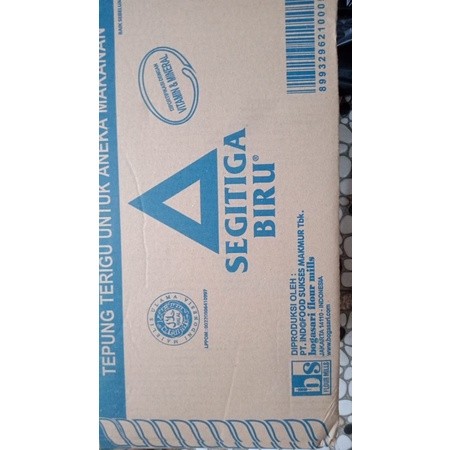 

SEGITIGA 1 KG 1 DUS isi 12 kg