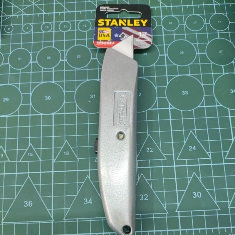 

STANLEY 10-175 Pisau Cutter Plastic Retractable Utility Knife