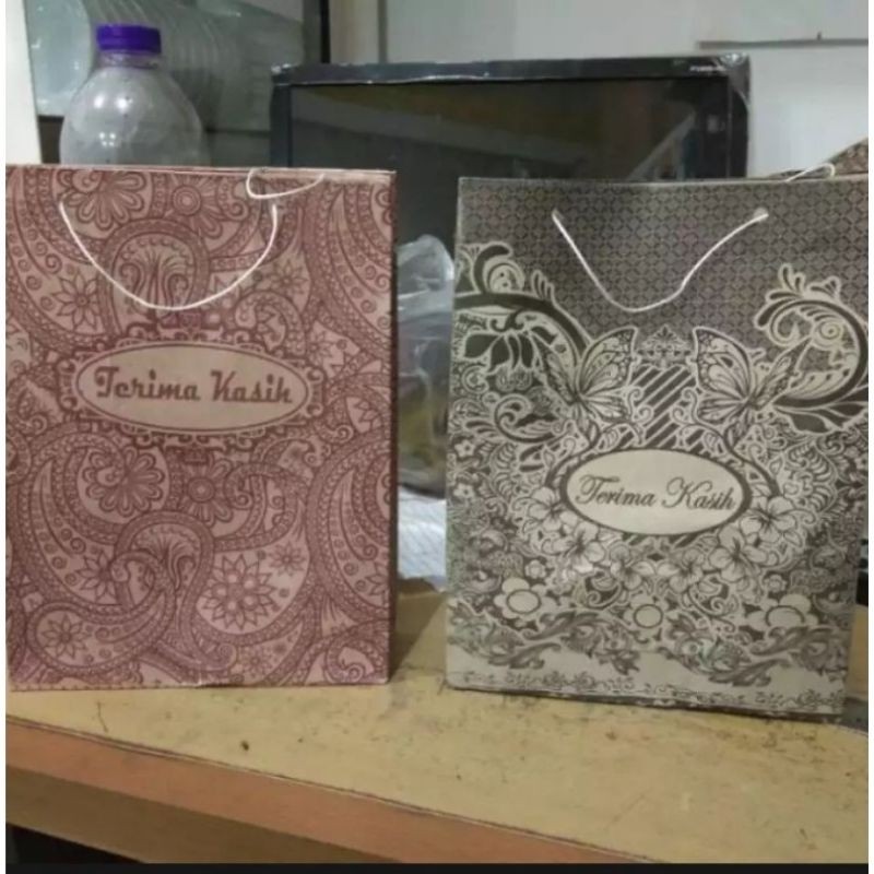 

COD !!! GROSIR PAPERBAG JUMBO KECIL TERMURAH