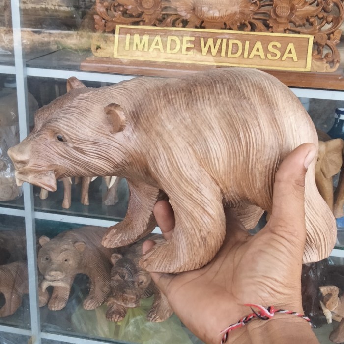 patung beruang - patung beruang kayu - patung bali