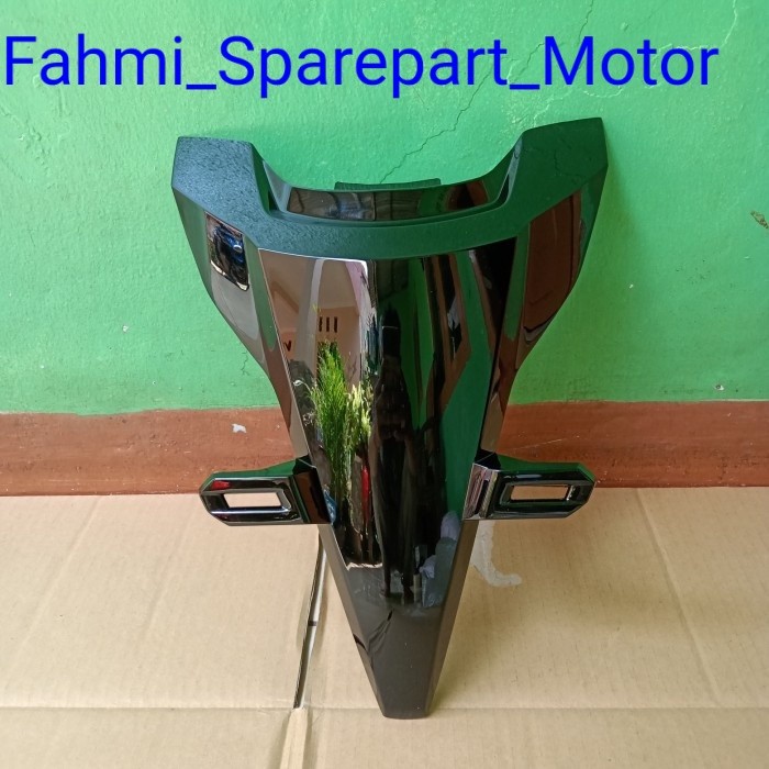 Dasi kecil dudukan plat nomor Vario New 125 LED