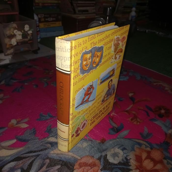 Buku Childcraft Dictionary World Book International