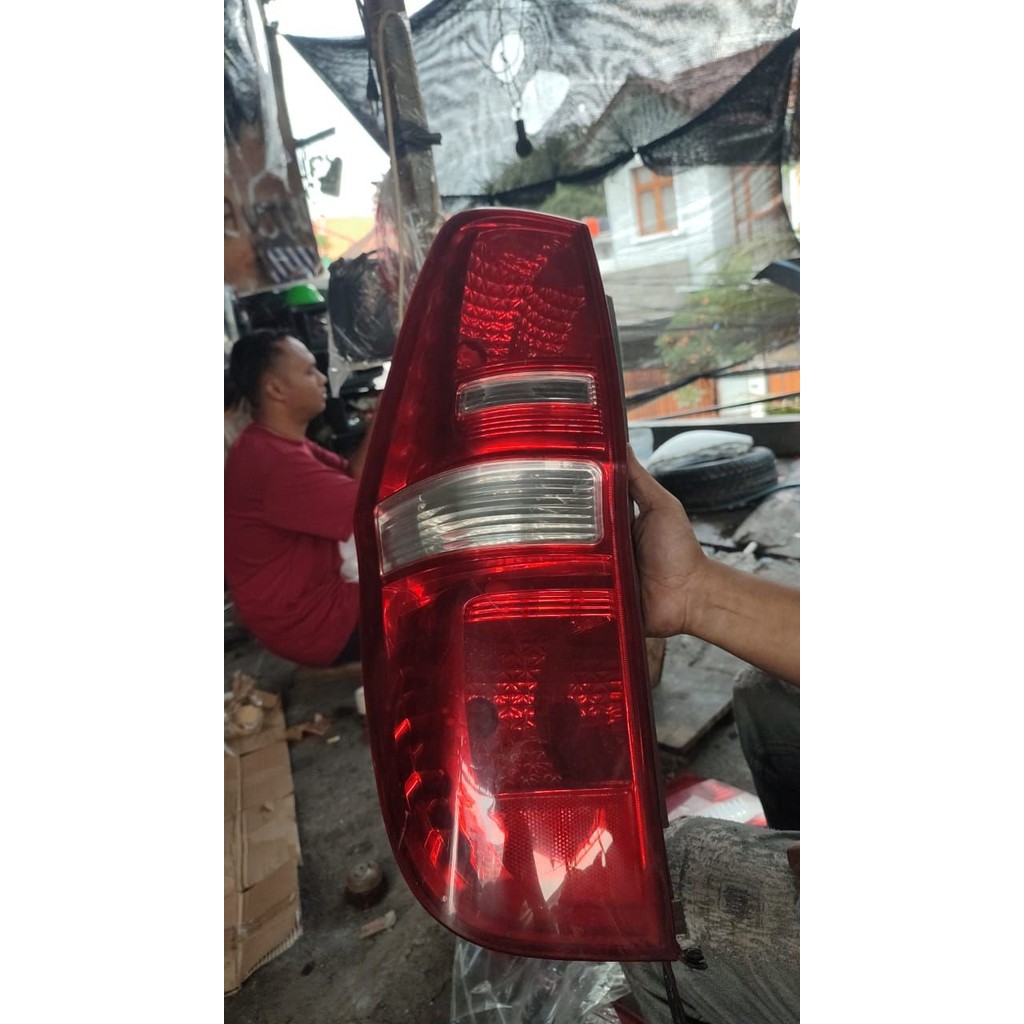 Stoplamp lampu belakang hyundai h1