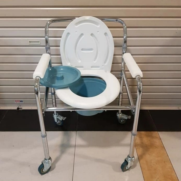 Kursi bab / Commode Chair / pispot / Toilet Bisa Untuk Mandi Lansia - Pakai Roda