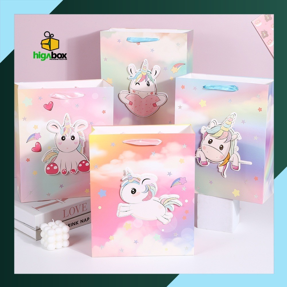 

Paper Bag Baby Girl Motif Unicorn 3d Random / Paper bag Ulang Tahun Anak / Tas Goodie Bag Ulang Tahun Anak / Paperbag Kado Baby Girl / bungkus kado / Goodie Bag Karakter / Tas Souvenir Ultah / Ulang Tahun Anak / Birthday Kids | AM01G1