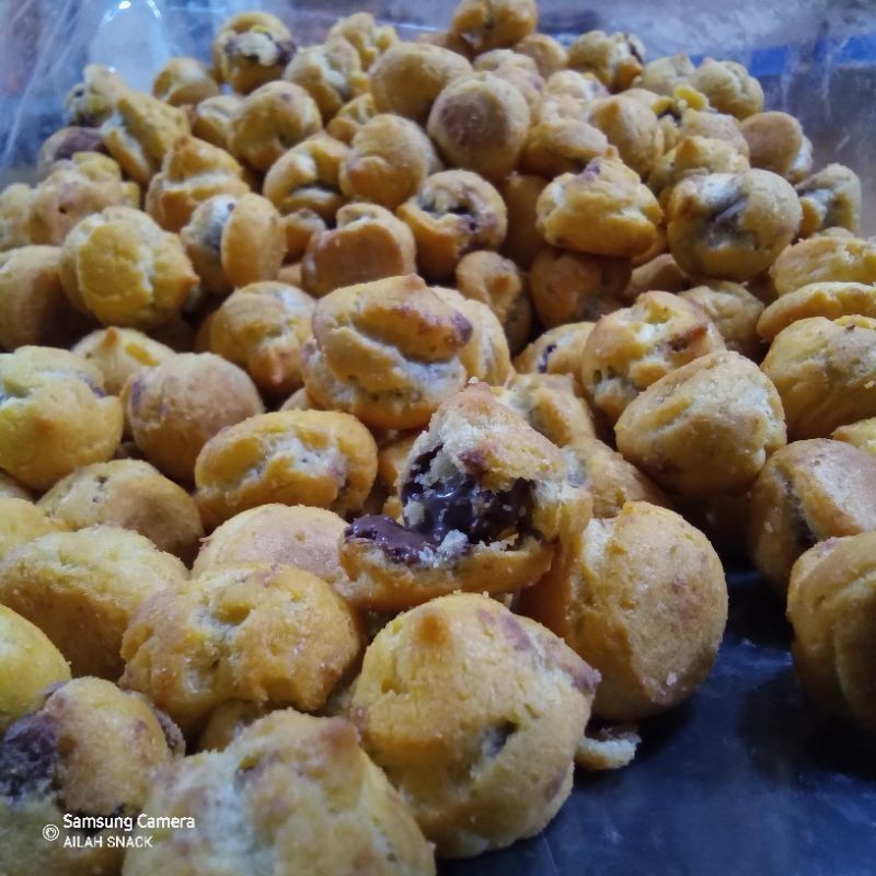 

CAMILAN VIRAL PROMO Sale soes kering coklat 1kg soes coklat kering kue sus kering