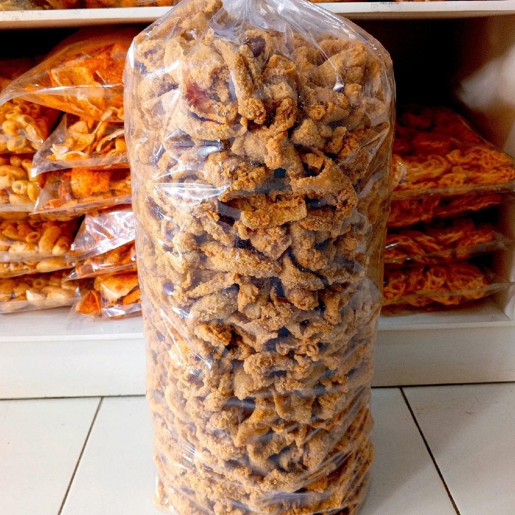 

Classica2106 Kulit Ayam Crispy 1Kg - 250Gr Pedas Daun Jeruk Dan Original Gurih - Snacks - Food