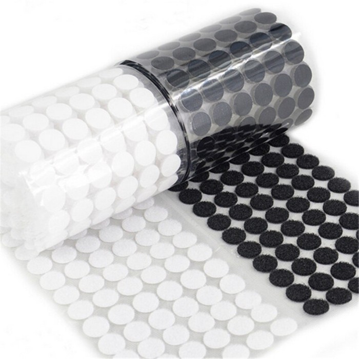 

PDM99 Tape Bulat Sticker 30mm 3CM Double Side Perekat Serbaguna Stiker - Putih