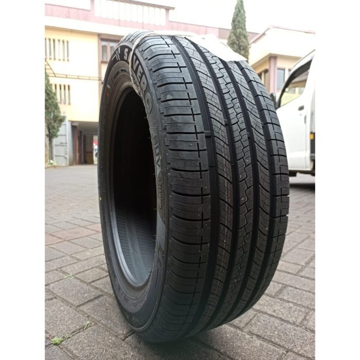 GT Radial Savero SUV Ukuran 215/55 R18 Ban Mobil CHEVROLET TRAX