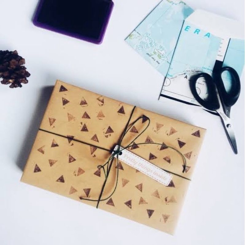 

packaging buku sebagai kado