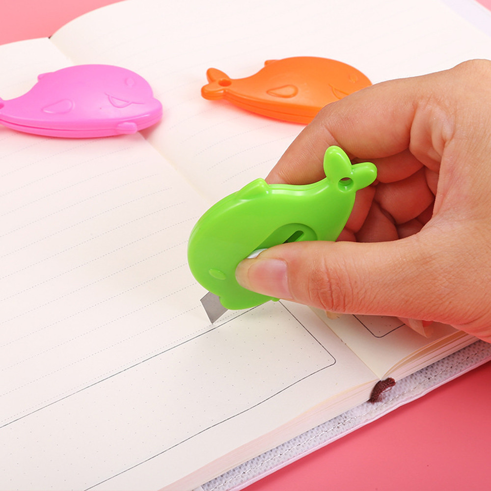 

1Pc Random Mini Whale Portable Utility Knife Cute Paper Cutter Cutting Paper Razor Blade Office School Supplies Stationery Gift