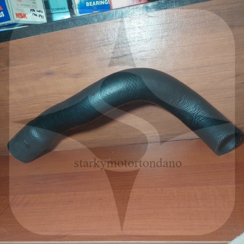 SELANG RADIATOR BAWAH COLT DIESEL PS135 FE447