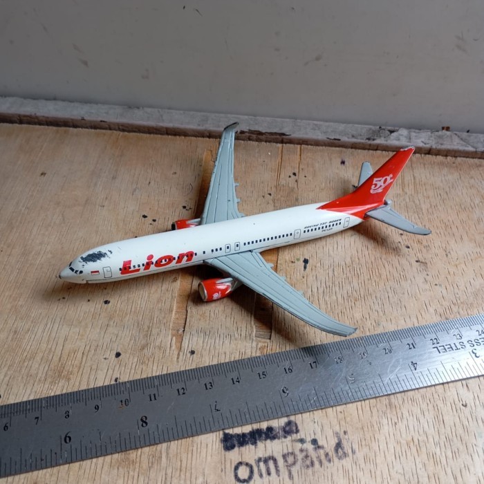 diecast pesawat Lion air bekas