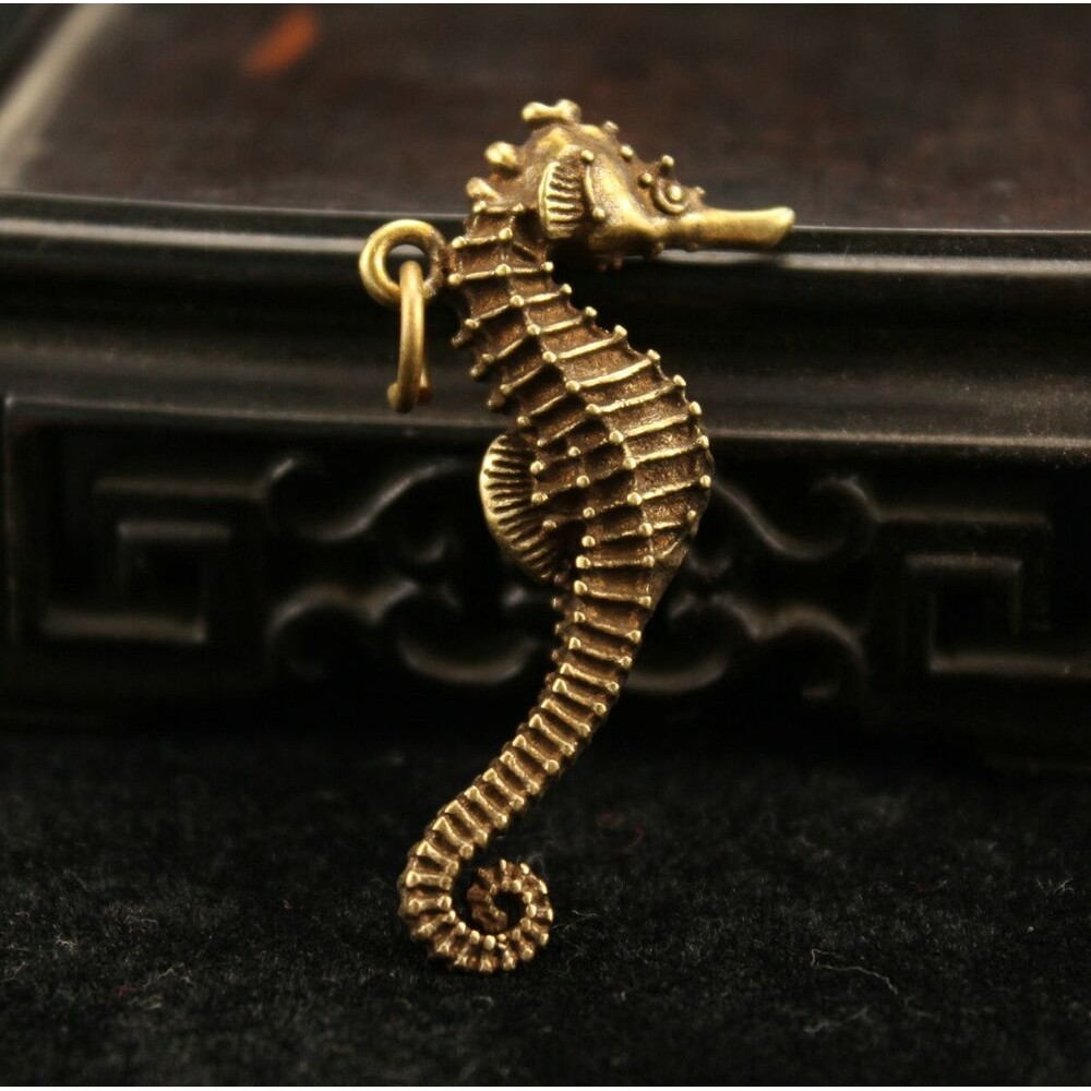 

China Brass Necklace Feng Shui Hippocampus Pendant Brass Statue