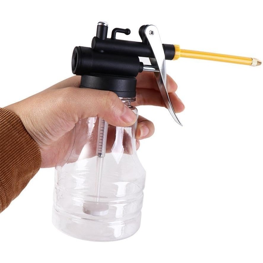 Semprotan Oli Plastik 300ml Botol Pompa Pelumas Minyak Oil Gun Can Penyemprot Rante Gear Engsel Mesi